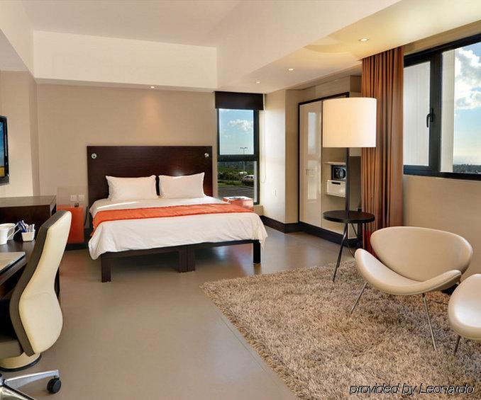 Voila Bagatelle 3*